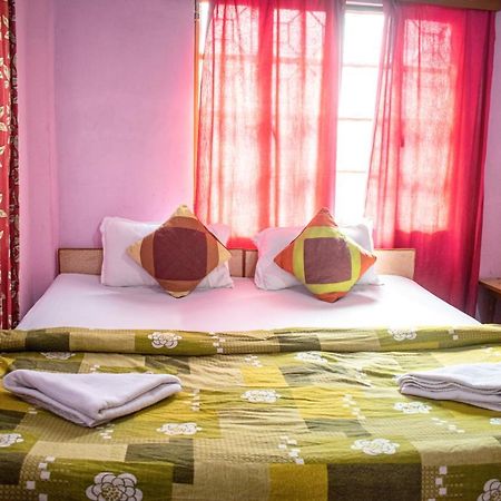Family Guest House Varanasi Dış mekan fotoğraf