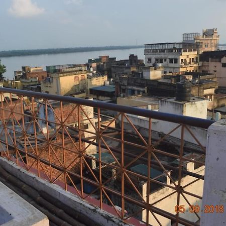 Family Guest House Varanasi Dış mekan fotoğraf