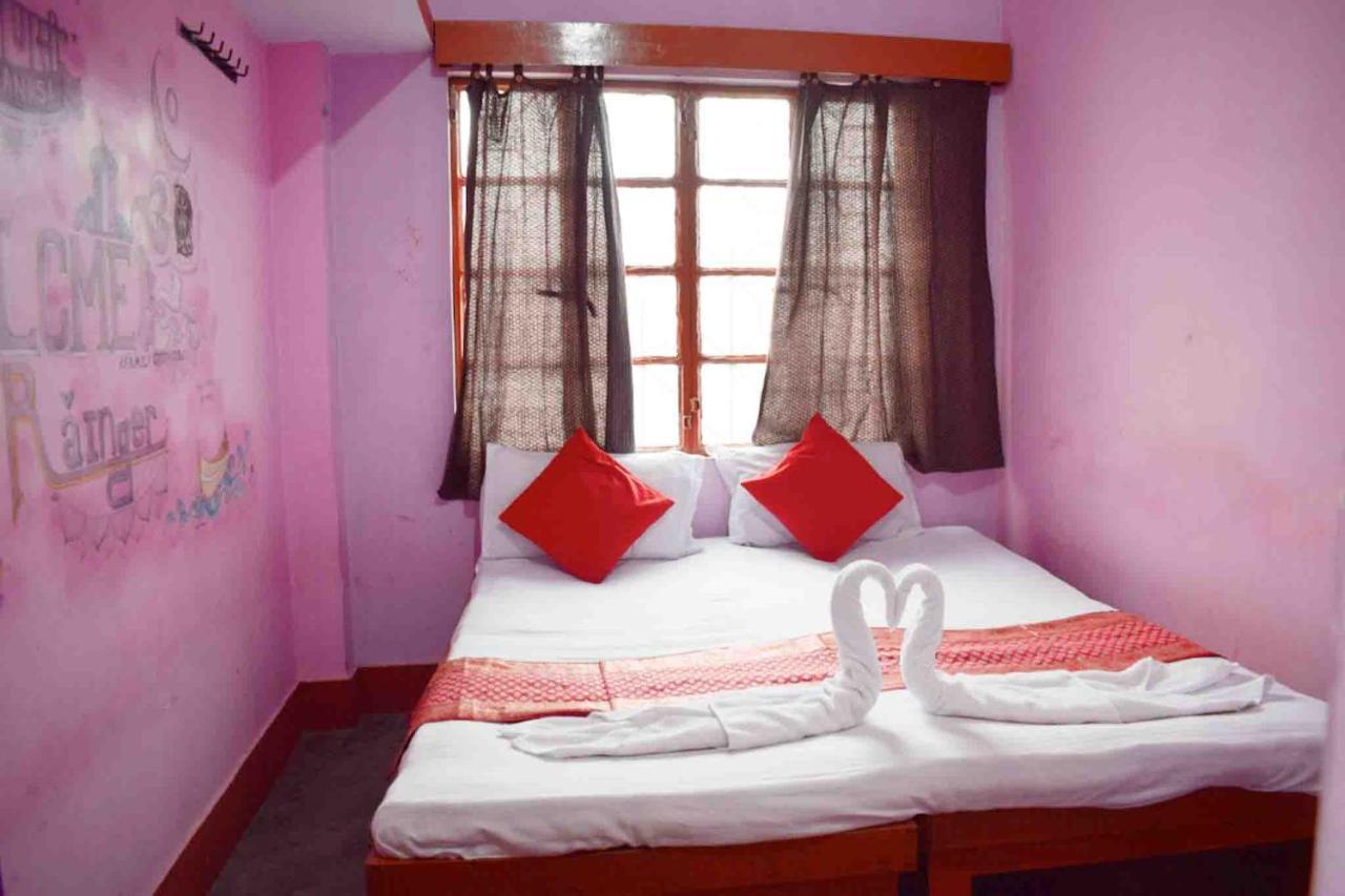 Family Guest House Varanasi Dış mekan fotoğraf