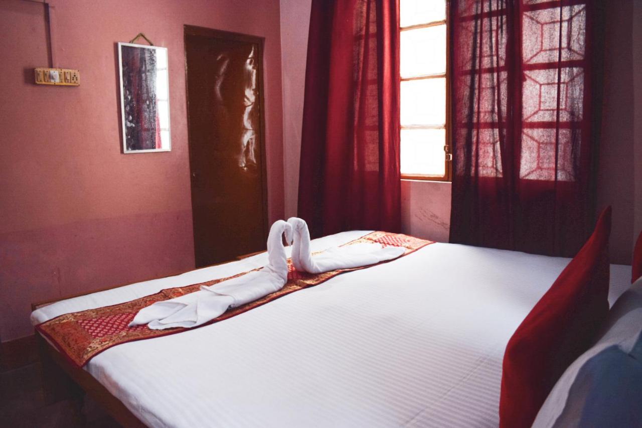 Family Guest House Varanasi Dış mekan fotoğraf