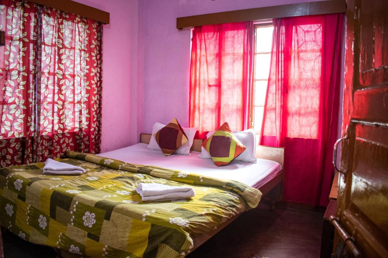 Family Guest House Varanasi Dış mekan fotoğraf