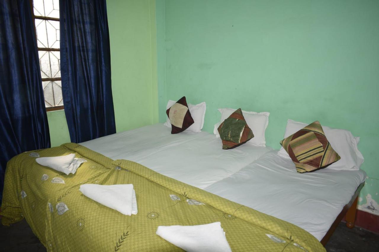 Family Guest House Varanasi Dış mekan fotoğraf