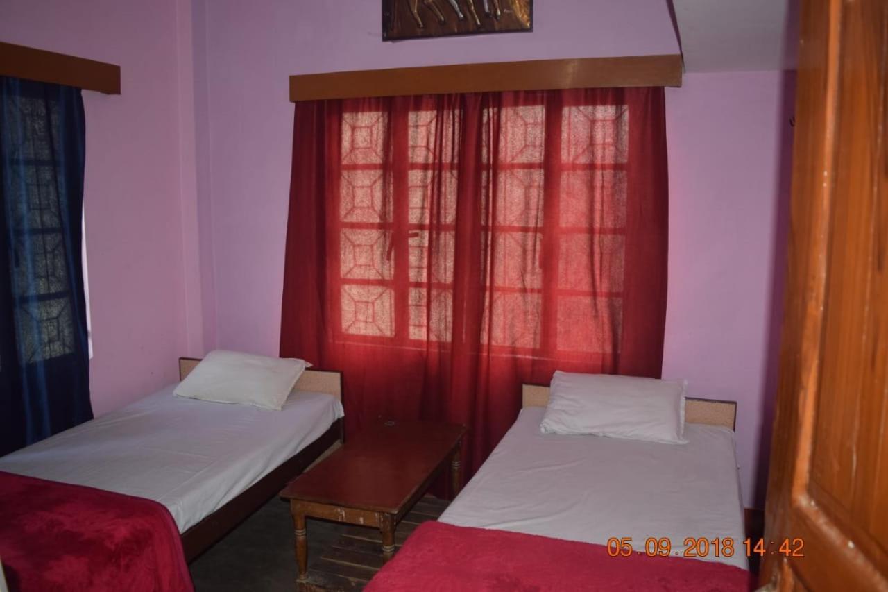 Family Guest House Varanasi Dış mekan fotoğraf