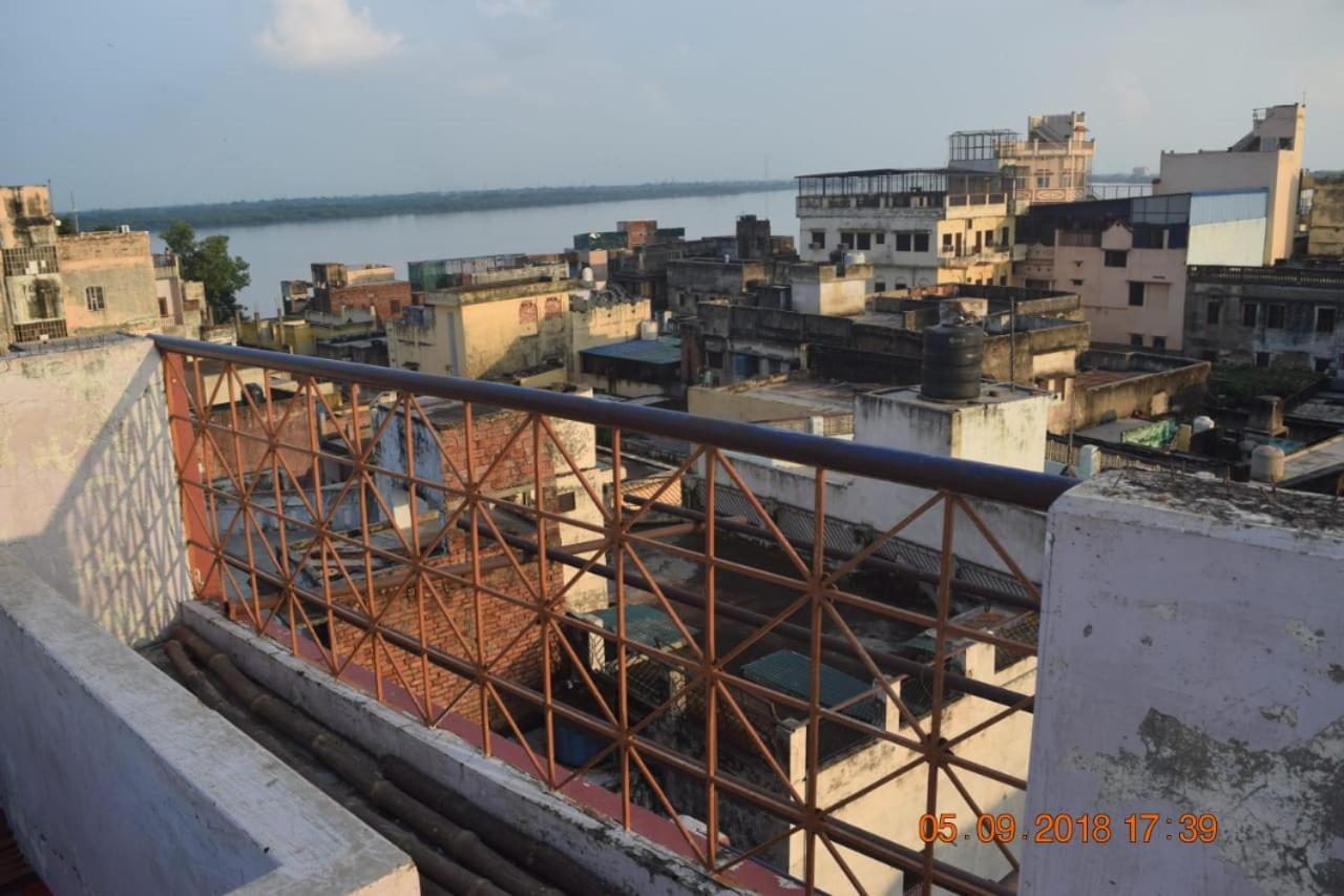 Family Guest House Varanasi Dış mekan fotoğraf