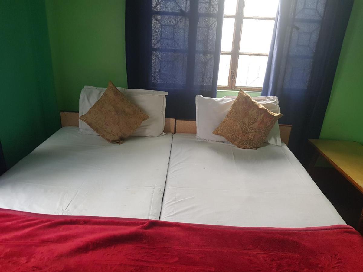 Family Guest House Varanasi Dış mekan fotoğraf